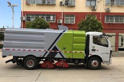 國(guó)六東風(fēng)8噸掃路車(chē) 現(xiàn)代城市環(huán)衛(wèi)的可靠伙伴
