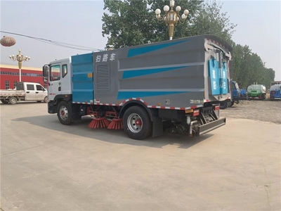 懷柔區(qū)東風(fēng)途逸清掃車(chē)采購(gòu)指南 如何找到性?xún)r(jià)比高的環(huán)衛(wèi)車(chē)供應(yīng)商